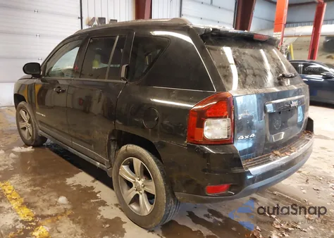 2016 Jeep Compass High Altitude Edition z USA, uszkodzony, nr VIN 1C4NJDEB4GD745423